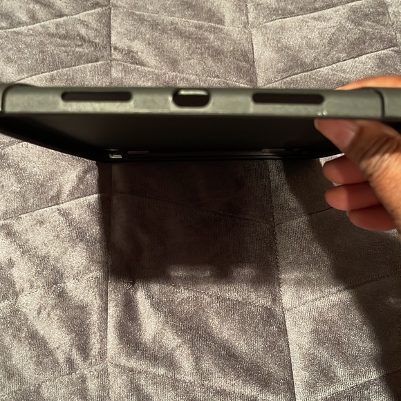 Slim rugged gel case - Picture 3 of 5